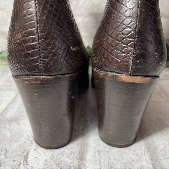 VIA Boots Women’s Sz 39 Brown Leather Snake Embossed Ankle - Picture 10 of 11